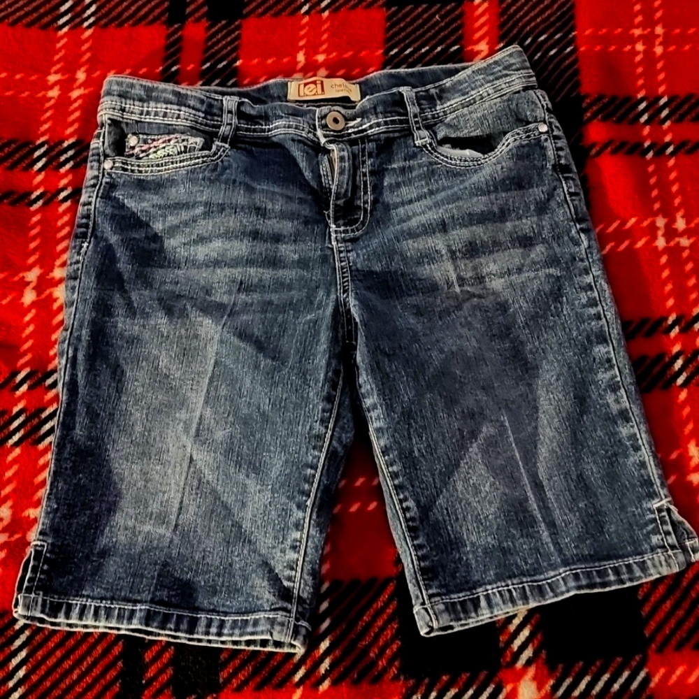 Girls lei Lowrise Shorts Size 14